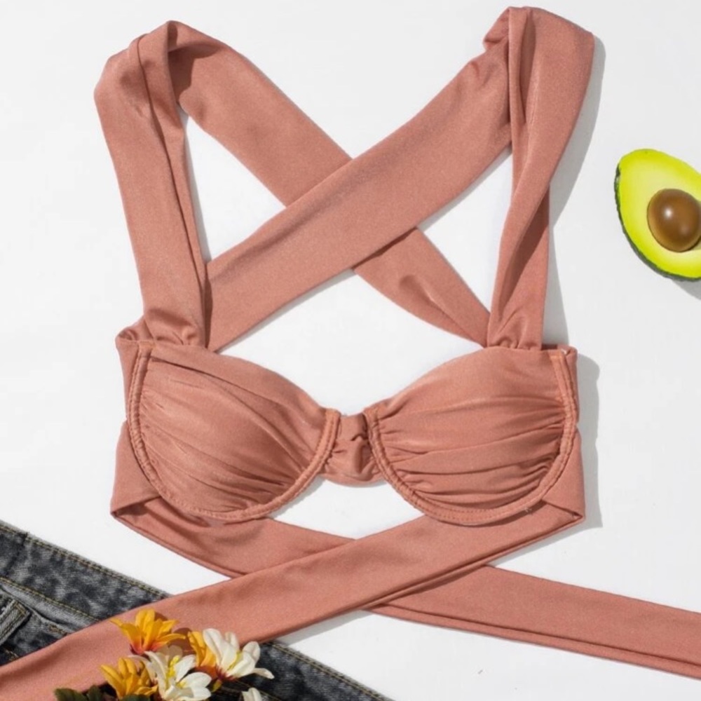 Ruched Underwire Bikini Top - Picture 4 of 10